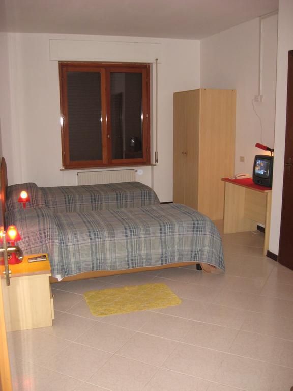 Albergo Ristorante Rosade Tavagnacco Bagian luar foto
